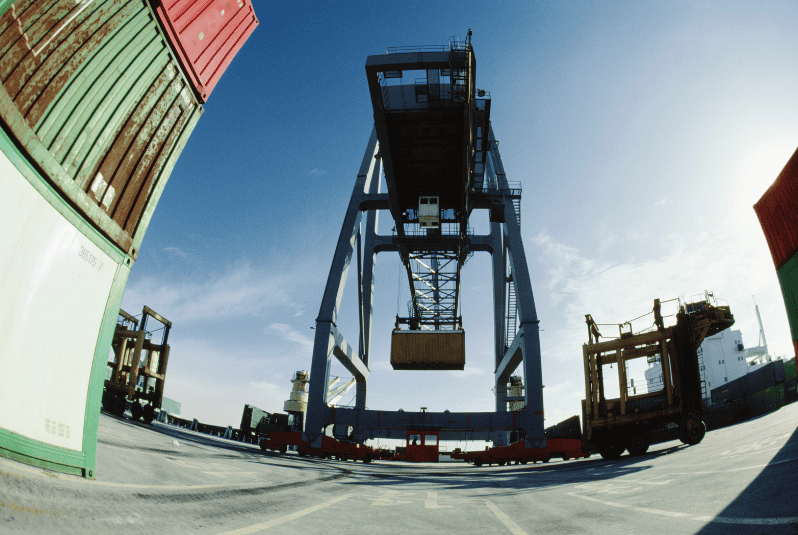 Montreal dockworkers to launch one-day strike, ramping up pressure on employers - Universal Logistics Trade Alerts - October 25, 2024