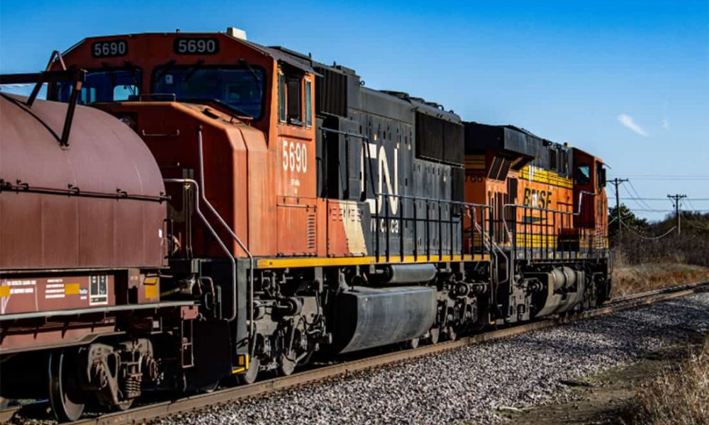 CP, CN Railway Workers Vote to Strike - Universal Logistics Trade Alerts - May 2, 2024