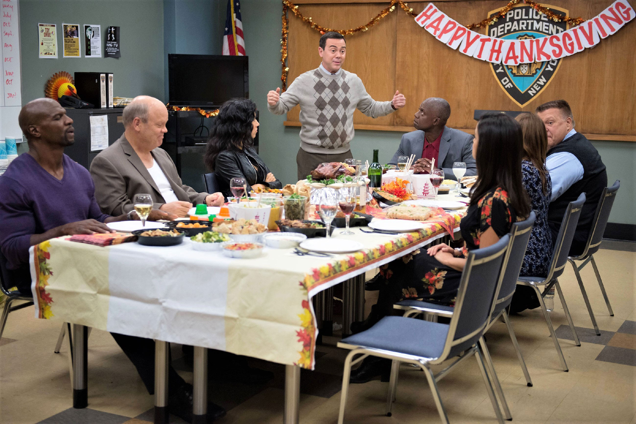 Culture and Entertainment - Brooklyn Nine-Nine – Season 1, Episode 10: Thanksgiving