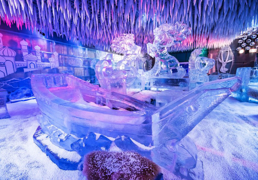 8 Unique Restaurants in Nature Around the World - Chillout Ice Lounge – Dubai, United Arab Emirates - Universal Logistics Universal & YOU Internal Newsletter