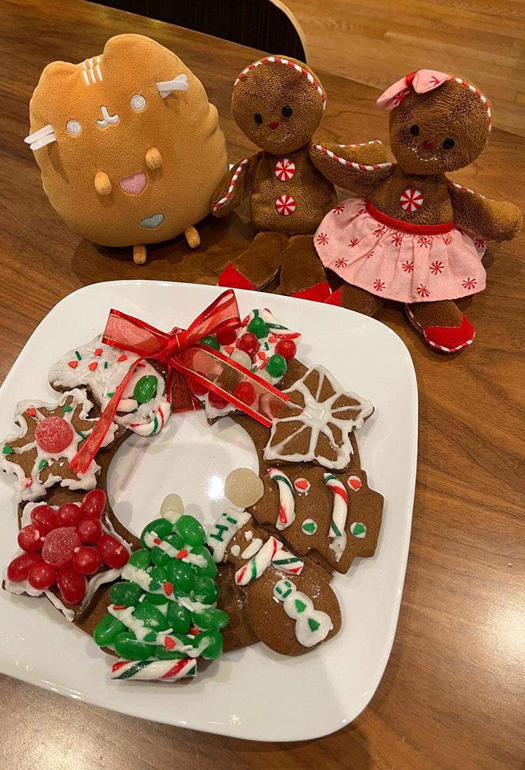 Christmas Wrap-Up - Gingerbread - Universal Logistics Universal & YOU Internal Newsletter - January 2025