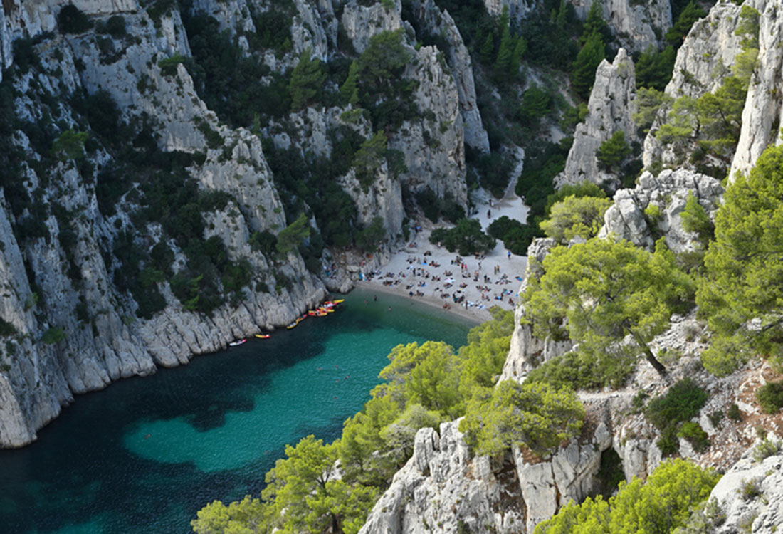 Name the city known for the Calanques National Park - Route Newsletter: September 2024